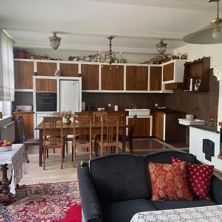 Апартаменты Jelenczowka Alte Dorfschule