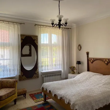 شقة Jelenczowka Alte Dorfschule Parchowo