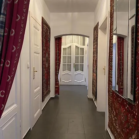 Jelenczowka Alte Dorfschule * Parchowo