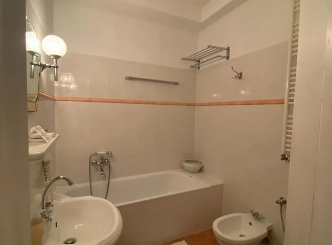 Lägenhet Jelenczowka Alte Dorfschule