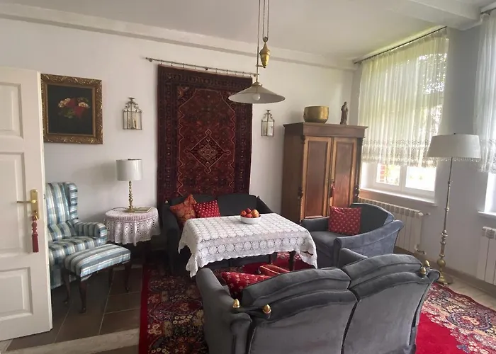 Jelenczowka Alte Dorfschule Parchowo