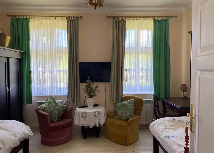 Lägenhet Jelenczowka Alte Dorfschule